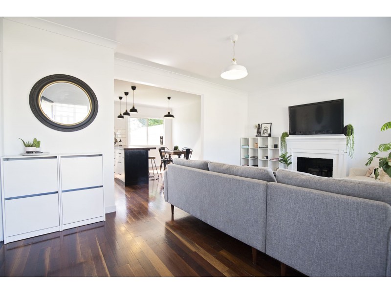 13 Rosina Street, Newtown QLD 4350