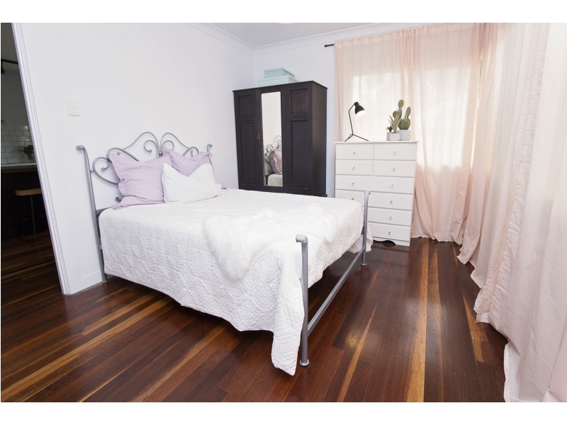 13 Rosina Street, Newtown QLD 4350