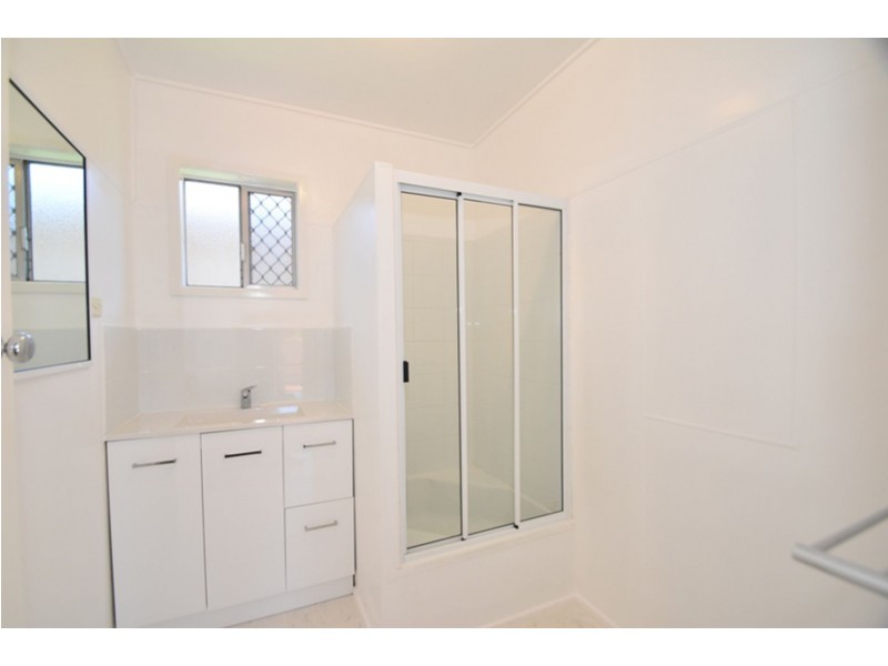 1/164 Hill Street, Newtown QLD 4350