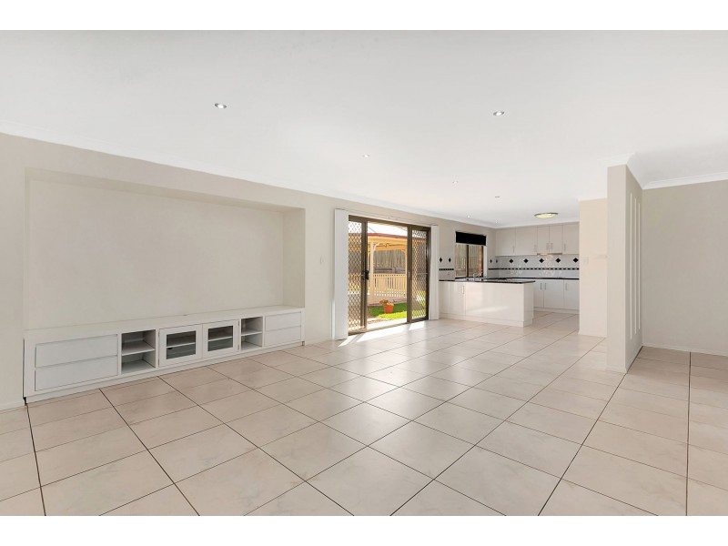 24 Whitman Street, Westbrook QLD 4350