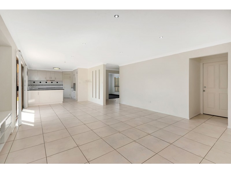 24 Whitman Street, Westbrook QLD 4350