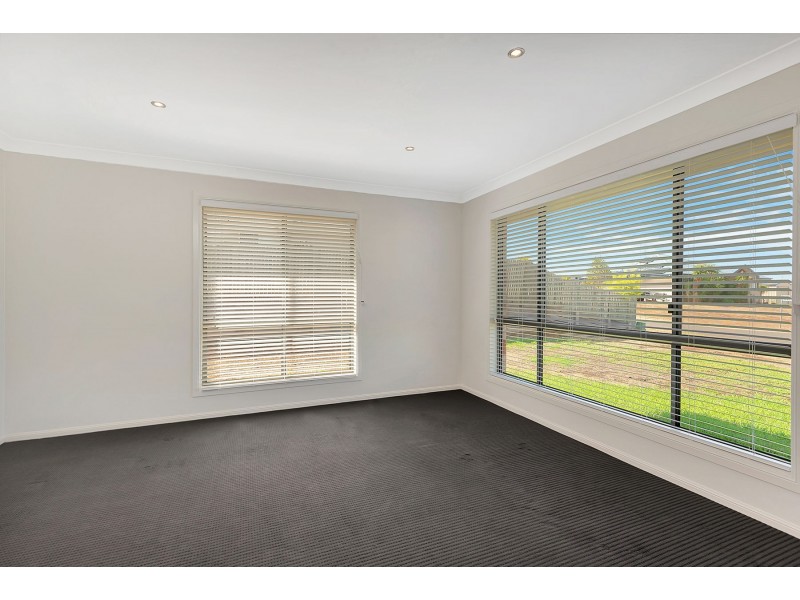 24 Whitman Street, Westbrook QLD 4350