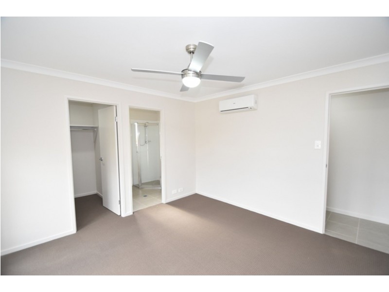 7 Grace View Street, Darling Heights QLD 4350