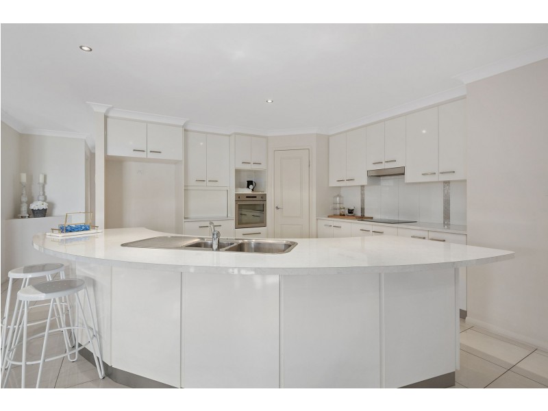 32 Elizabeth Street, Westbrook QLD 4350