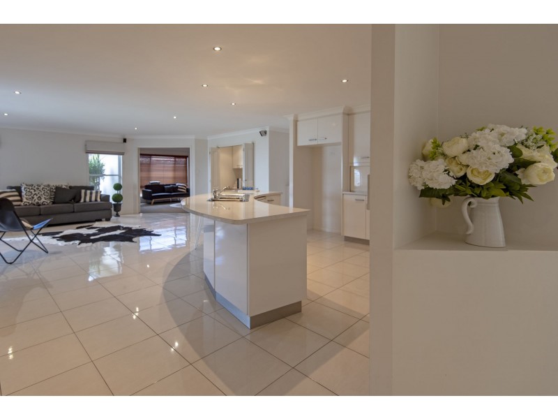 32 Elizabeth Street, Westbrook QLD 4350