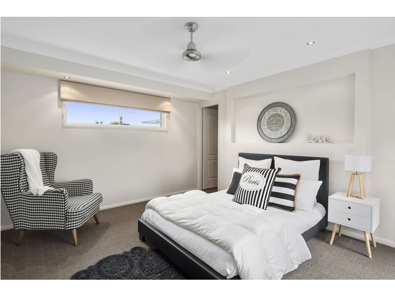 32 Elizabeth Street, Westbrook QLD 4350