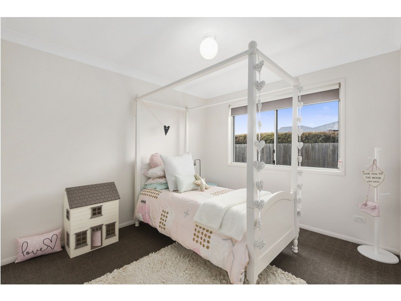 32 Elizabeth Street, Westbrook QLD 4350