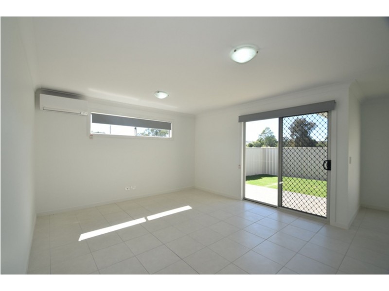 1/12 Glenwood Street, Glenvale QLD 4350