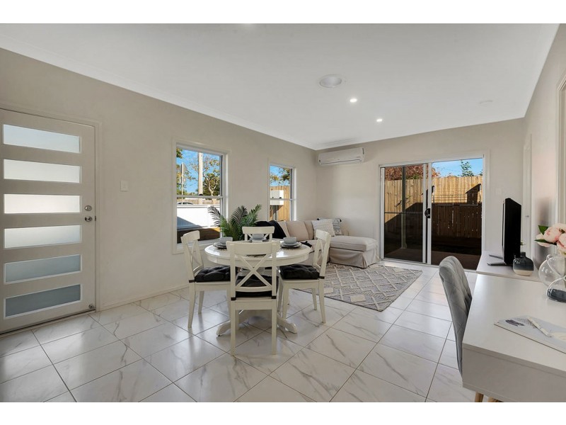 33 Albert Street, Newtown QLD 4350