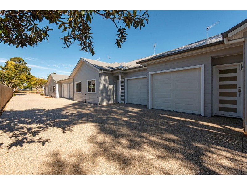 33 Albert Street, Newtown QLD 4350