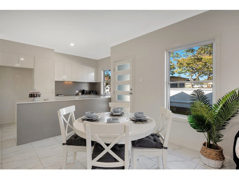33 Albert Street, Newtown QLD 4350