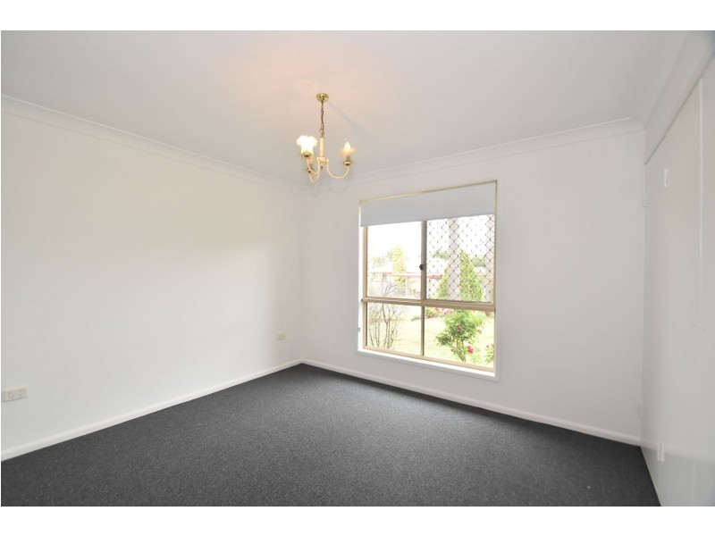 5 Jade Close, Darling Heights QLD 4350