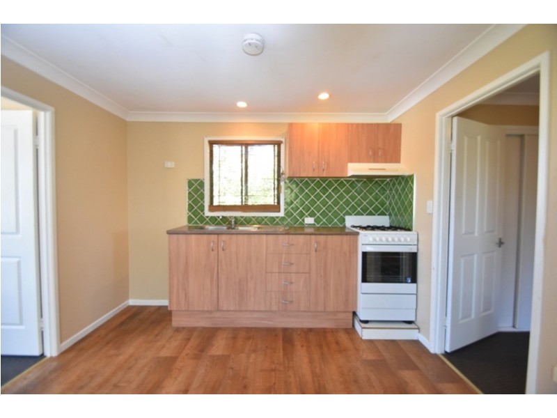 5a Greyfriars Street, Rockville QLD 4350