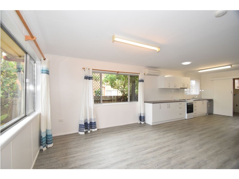 15 Sprott Street, Wilsonton QLD 4350