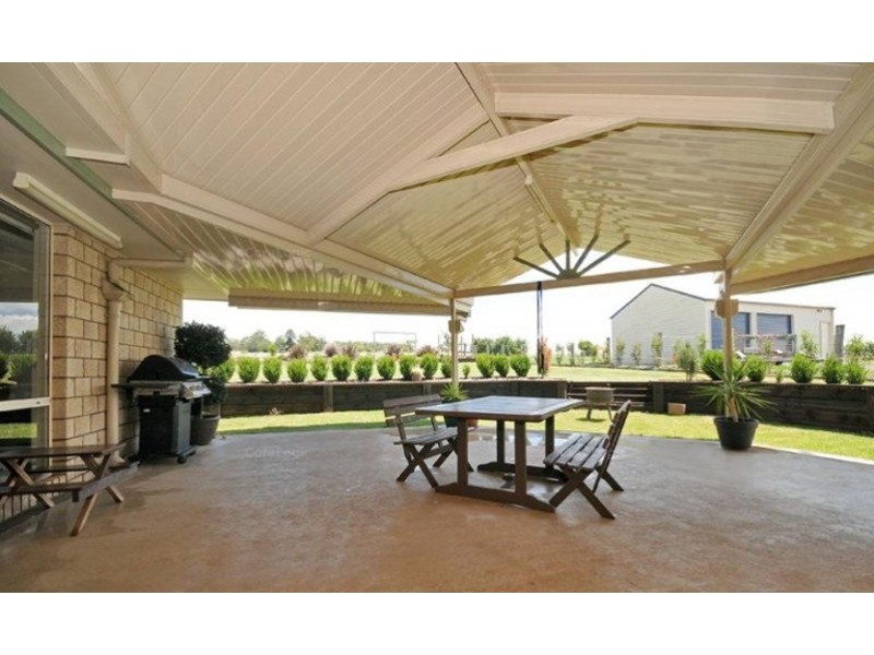 22 Curlew Street, Meringandan West QLD 4352