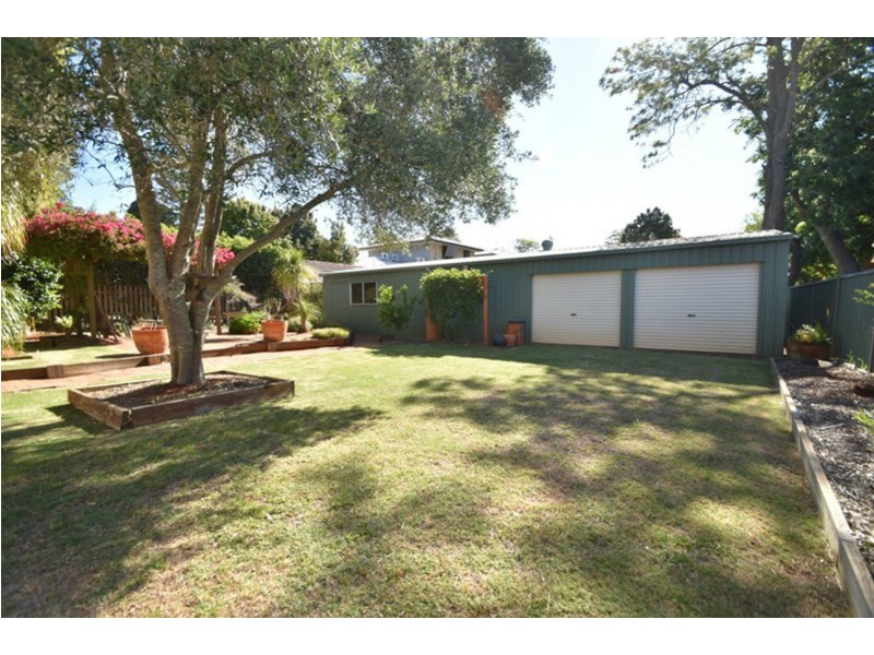 19 Leichhardt Street, Centenary Heights QLD 4350