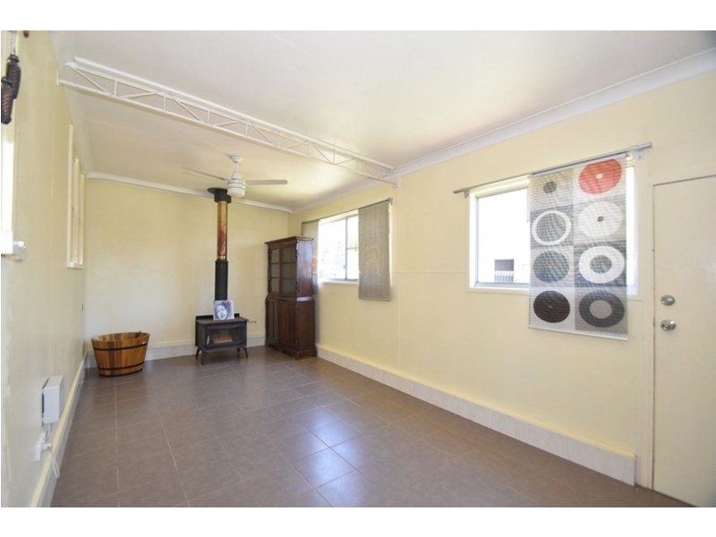 280 Alderley Street, Centenary Heights QLD 4350