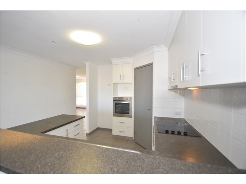 2/6 Harth Street, Rockville QLD 4350