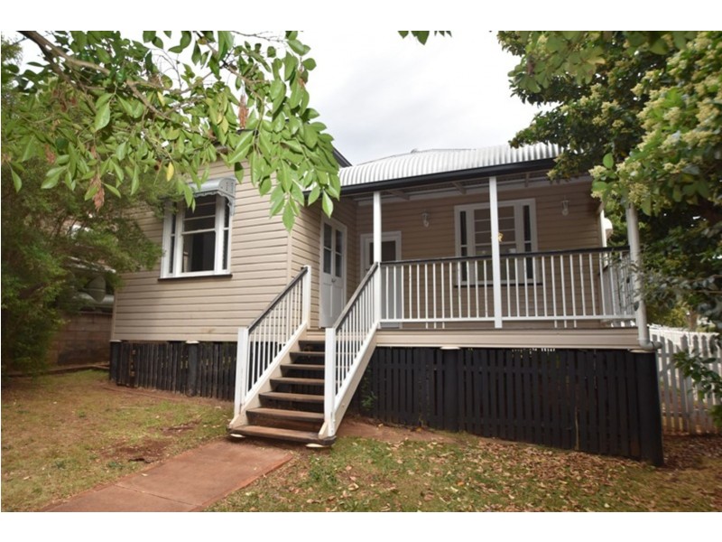 95 Ramsay Street, Centenary Heights QLD 4350