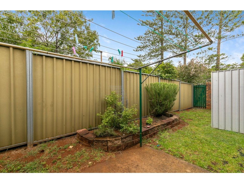 1/23 Friend Street, Harristown QLD 4350