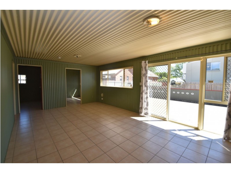 1 Victor Street, East Toowoomba QLD 4350