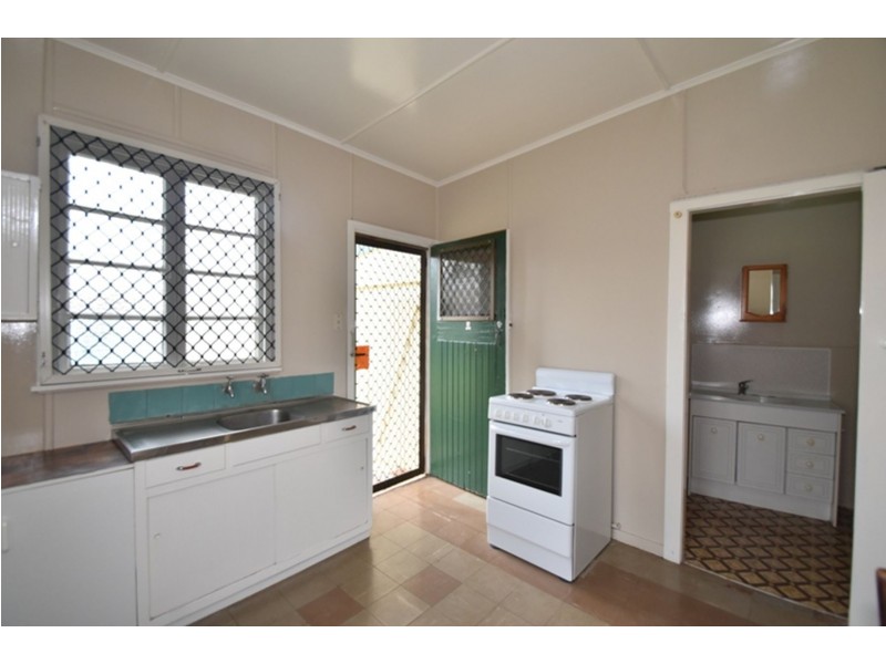 3/204 Long Street, South Toowoomba QLD 4350