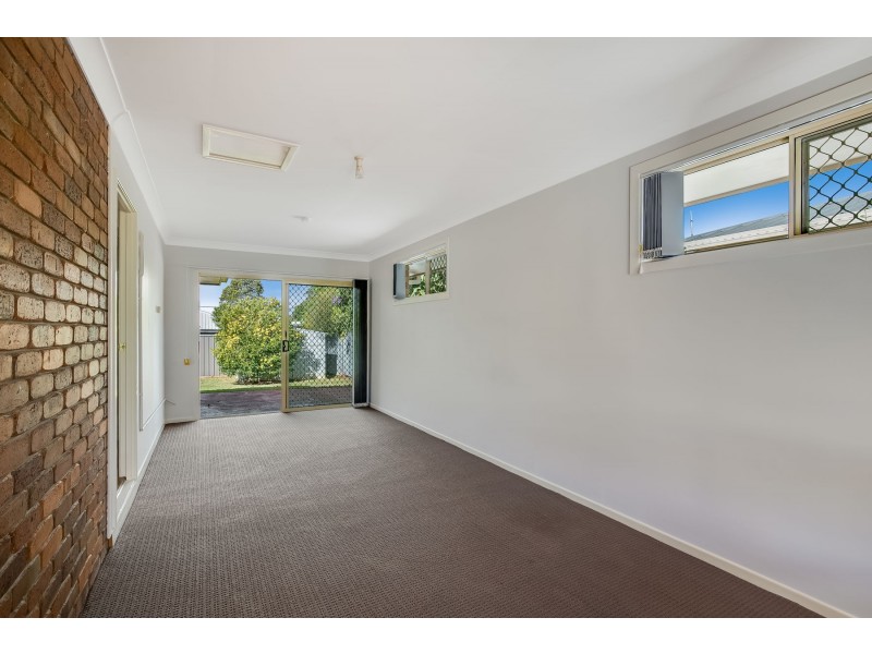 26 Broadfoot Street, Kearneys Spring QLD 4350