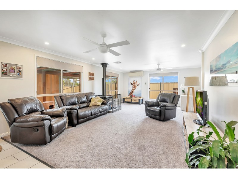 12 Bayley Street, Pittsworth QLD 4356