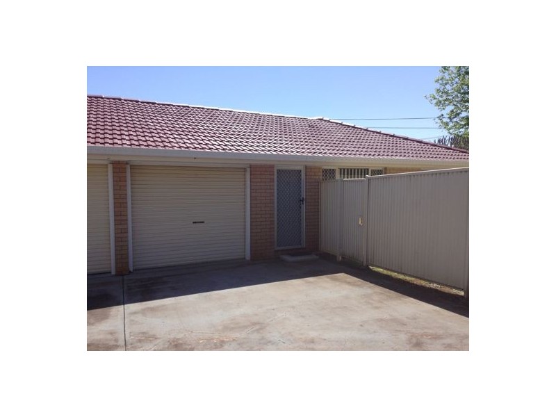 1/36 Crotty Street, Centenary Heights QLD 4350