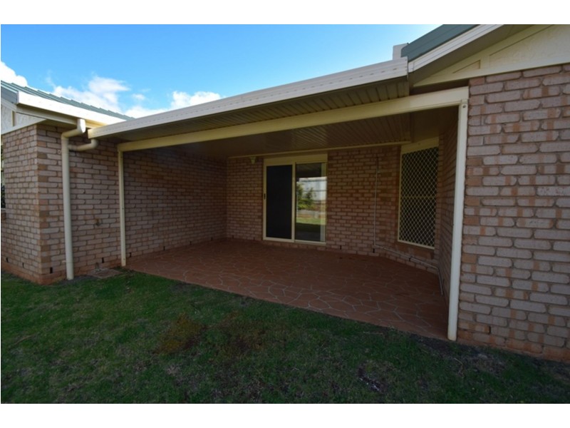 10 Goodman Court, Middle Ridge QLD 4350