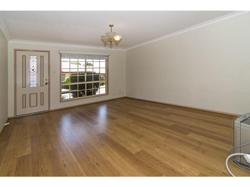 2/228 Mackenzie Street, Rangeville QLD 4350