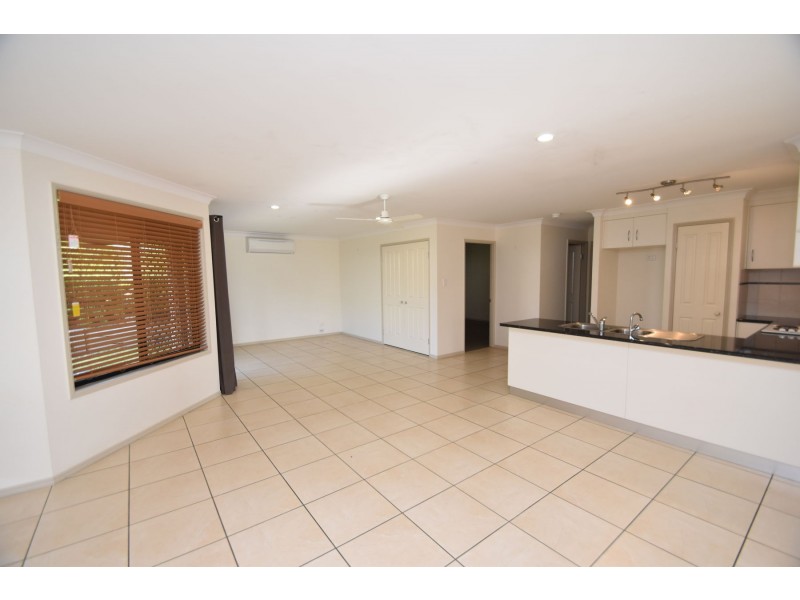 6 Wareena Crescent, Glenvale QLD 4350