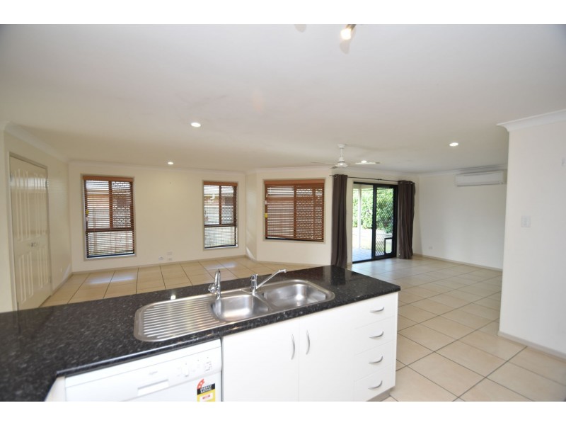 6 Wareena Crescent, Glenvale QLD 4350