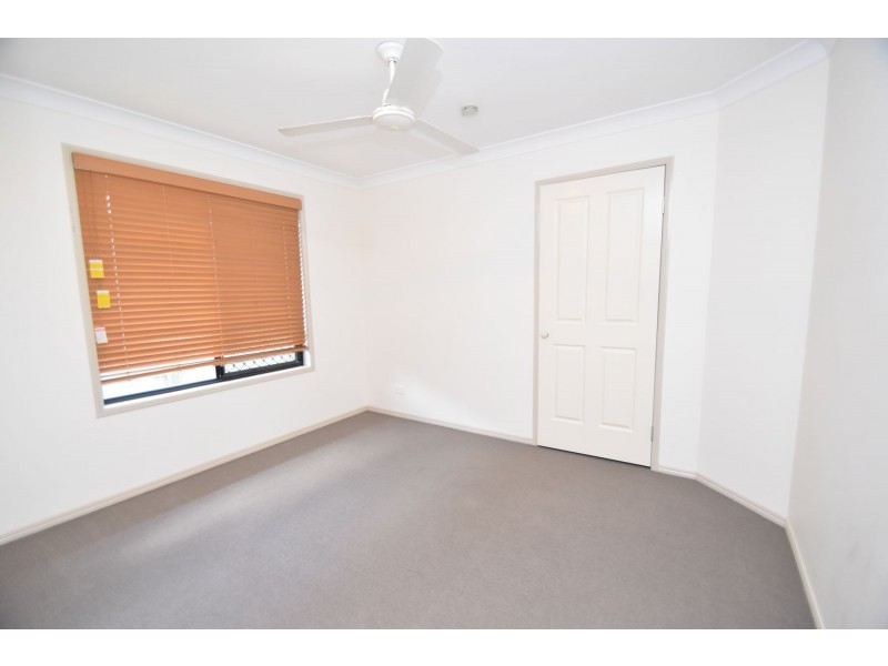 6 Wareena Crescent, Glenvale QLD 4350