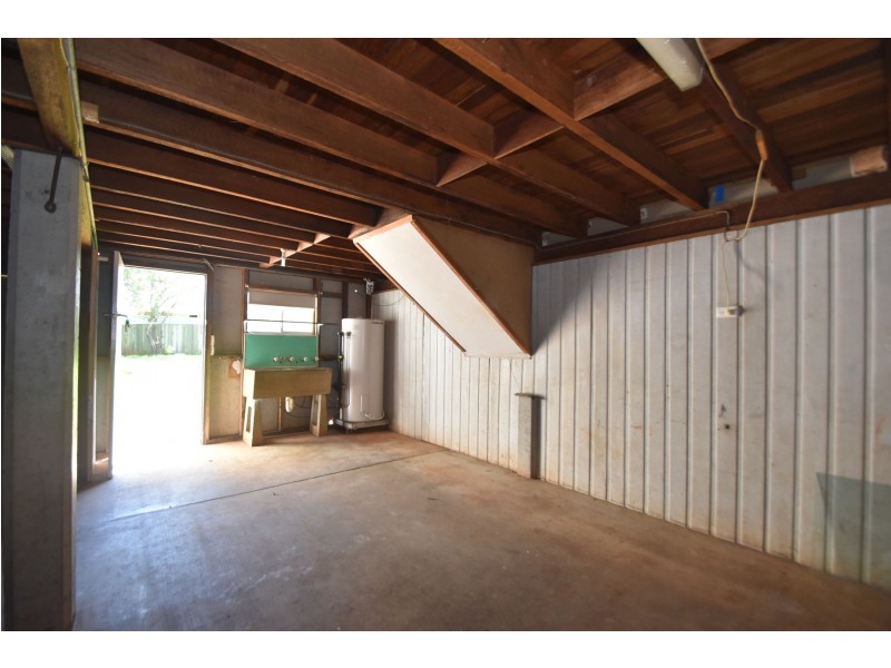 19 Coates Street, Centenary Heights QLD 4350