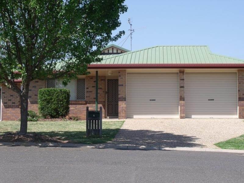 1 Stoneyhurst Court, Glenvale QLD 4350