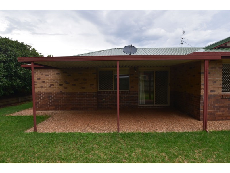 1 Stoneyhurst Court, Glenvale QLD 4350