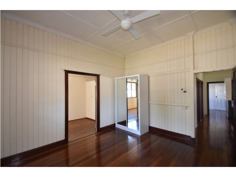 51 Mary Street, Mount Lofty QLD 4350