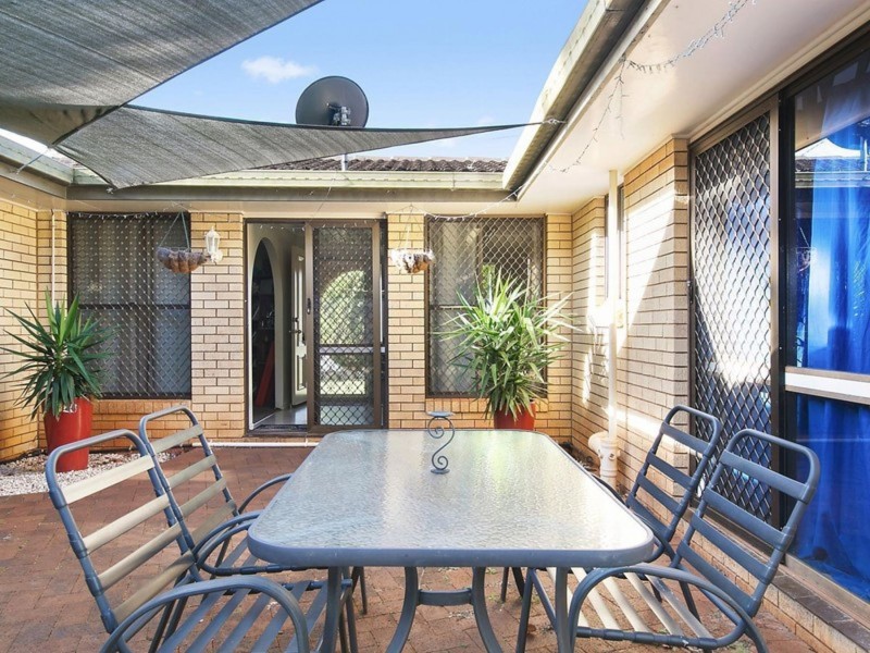6 Bow Court, Darling Heights QLD 4350