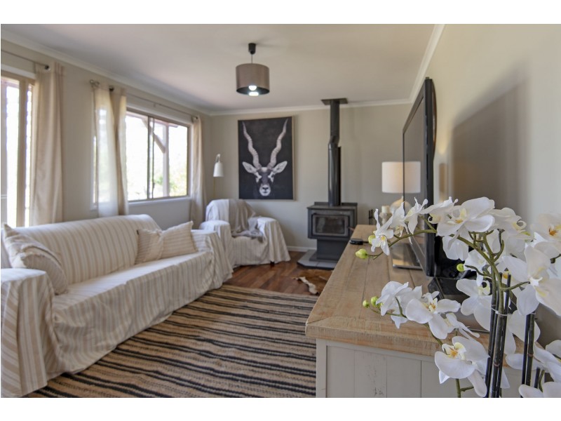 745 Murphys Creek Road, Upper Lockyer QLD 4352