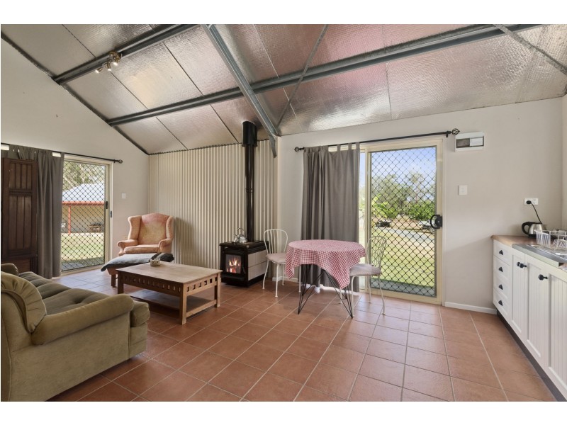 745 Murphys Creek Road, Upper Lockyer QLD 4352
