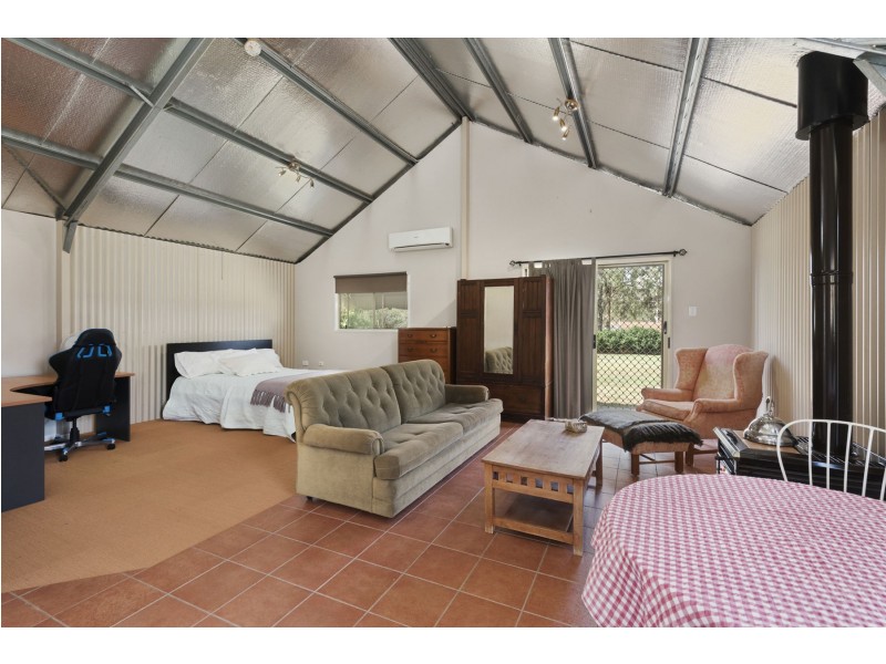 745 Murphys Creek Road, Upper Lockyer QLD 4352