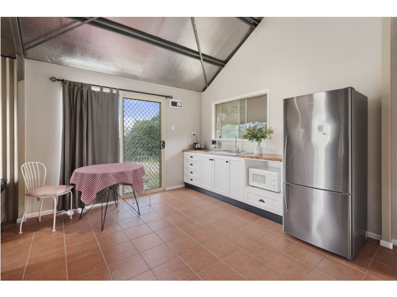 745 Murphys Creek Road, Upper Lockyer QLD 4352