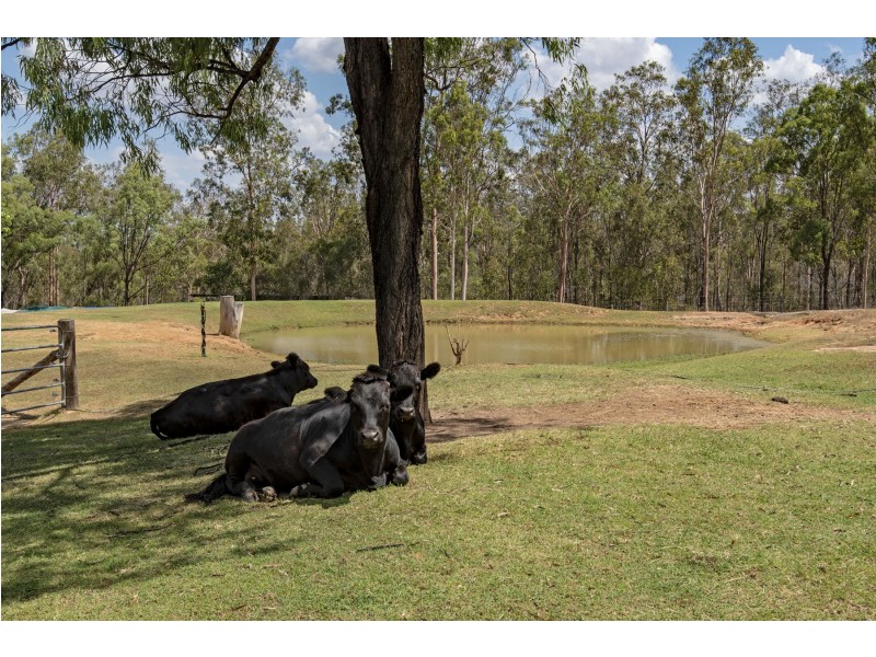 745 Murphys Creek Road, Upper Lockyer QLD 4352