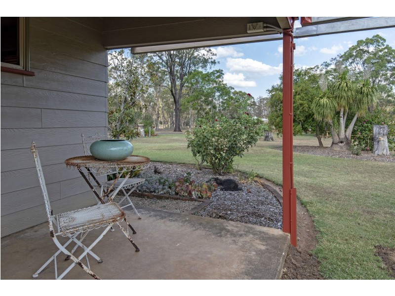 745 Murphys Creek Road, Upper Lockyer QLD 4352