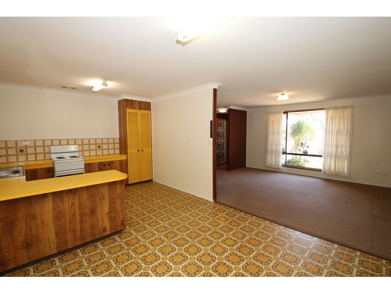 49 Jimbour Drive, Newtown QLD 4350