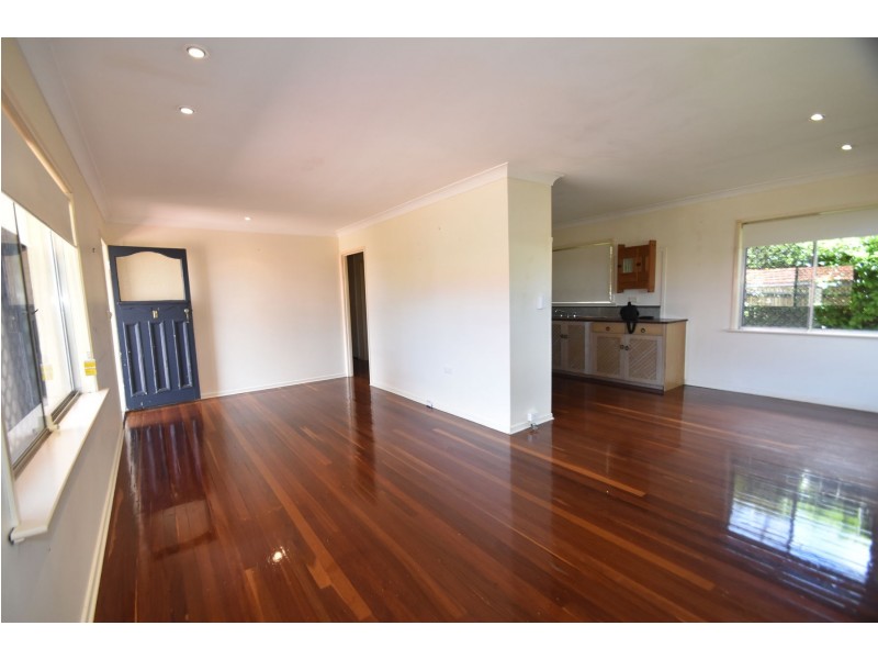 9 Drummond Street, Rangeville QLD 4350