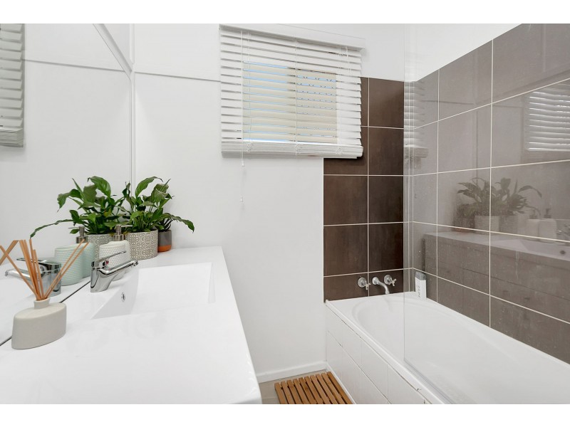 3B Dunne Street, Harristown QLD 4350