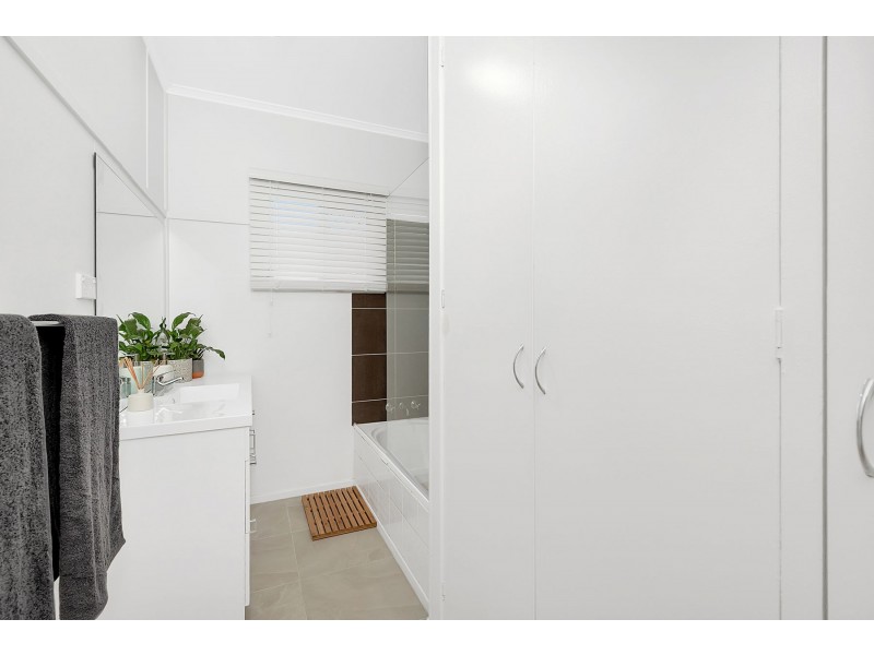 3B Dunne Street, Harristown QLD 4350