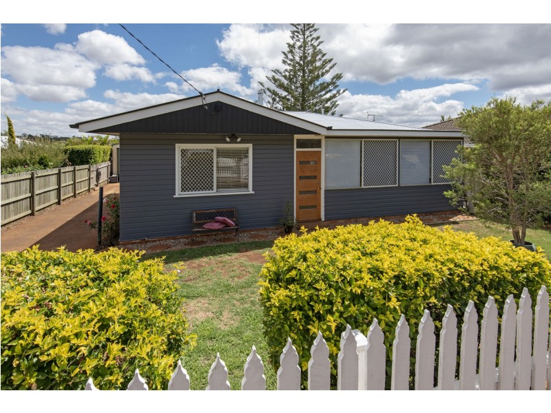 3B Dunne Street, Harristown QLD 4350